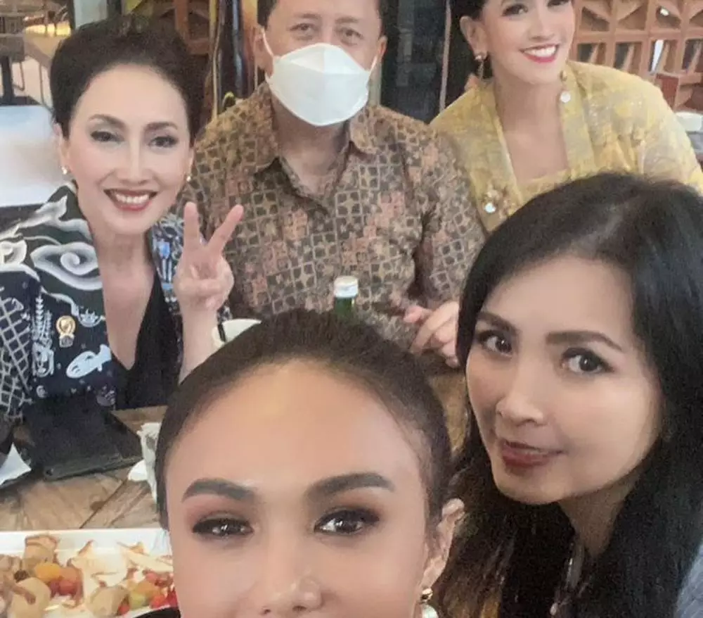 Potret Yuni Shara bareng Liliana Tanoesoedibjo Instagram