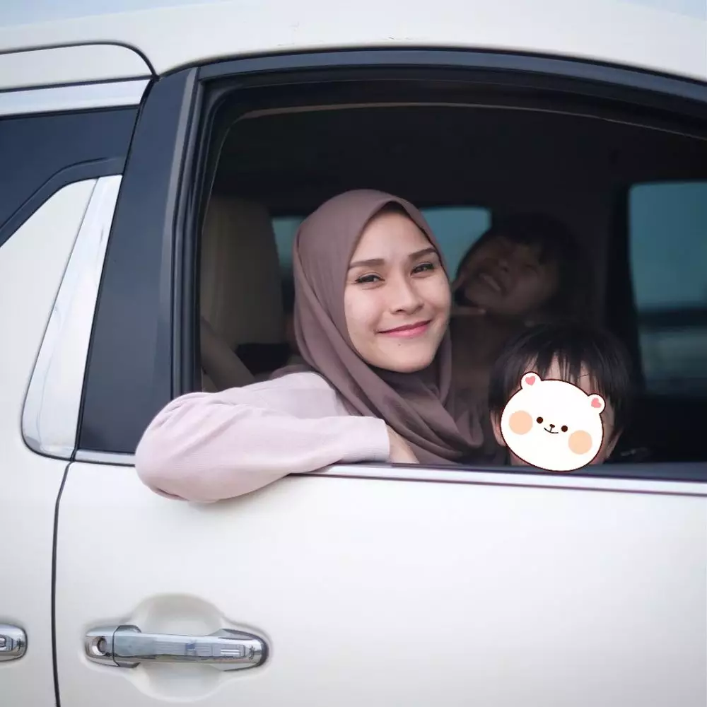 seleb road trip saat pandemi © 2021 brilio.net seleb road trip saat pandemi © 2021 brilio.net