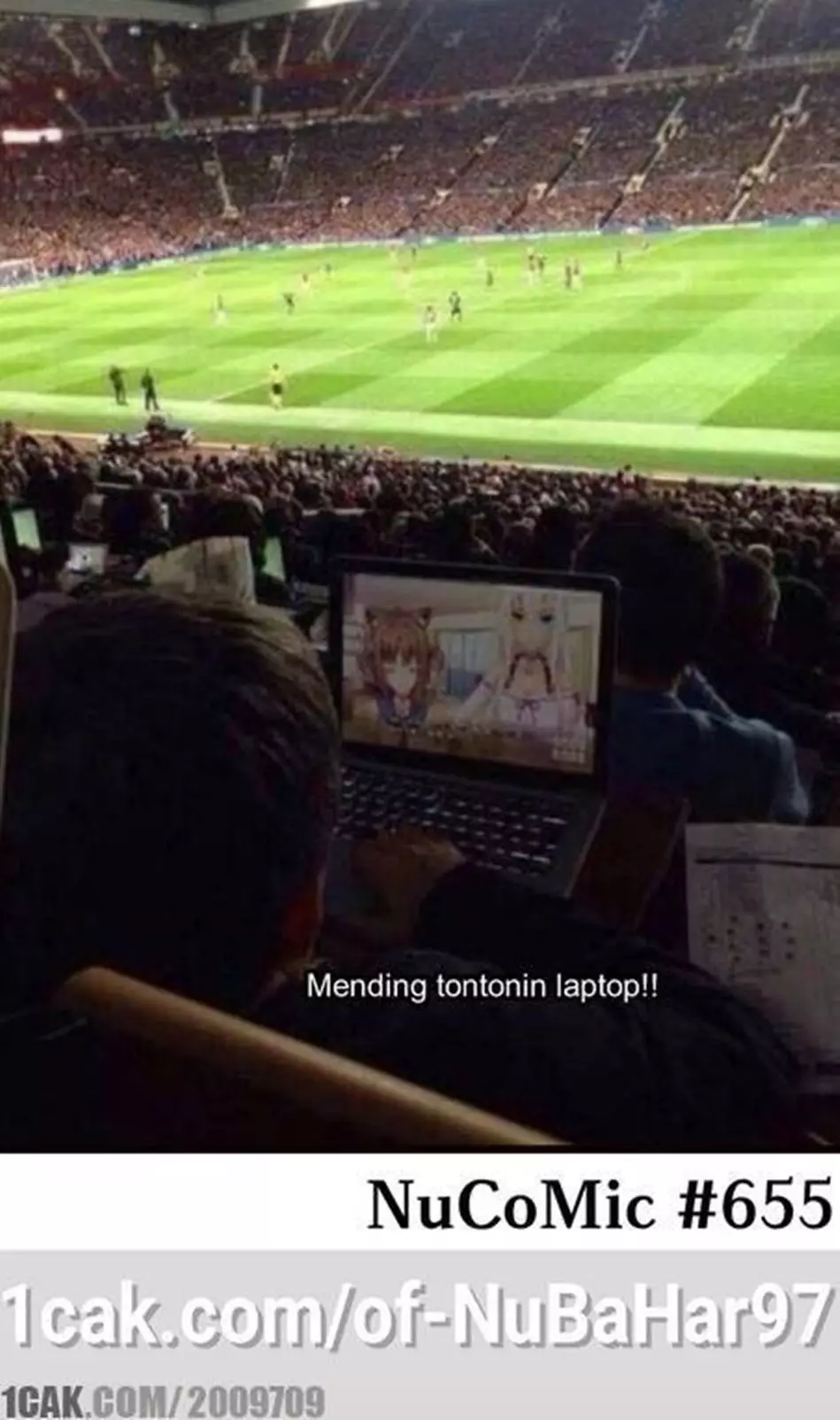 aksi nyeleneh di lapangan © Berbagai Sumber