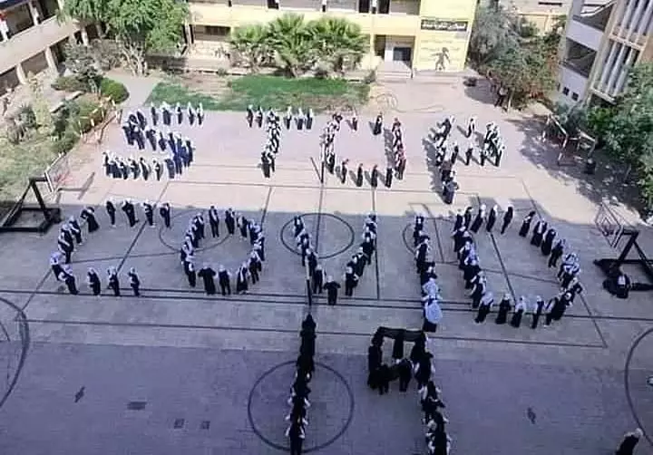 aksi nyeleneh di lapangan © Berbagai Sumber