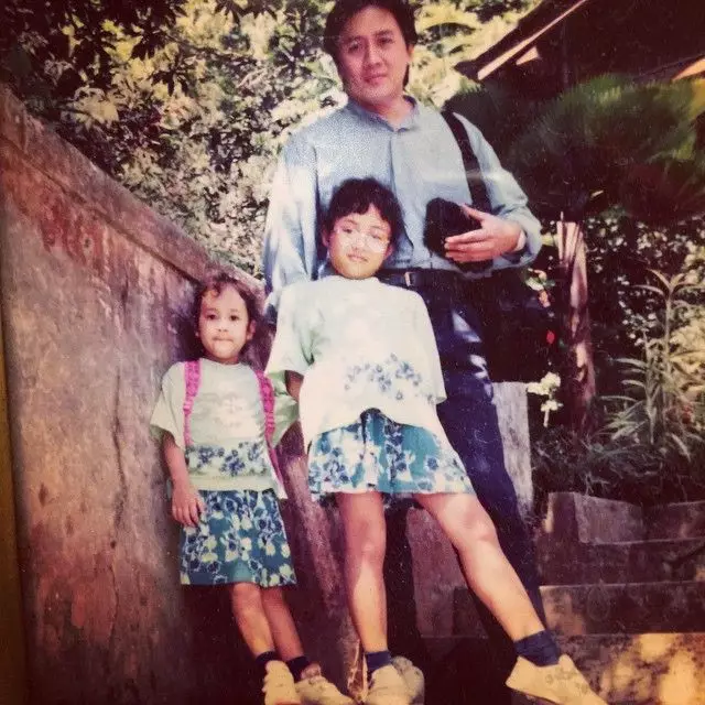 potret masa kecil penyanyi dan ayah © Instagram
