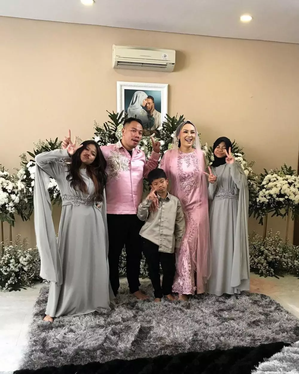 pengajian Vicky & Kalina © 2021 brilio.net pengajian Vicky & Kalina © 2021 brilio.net