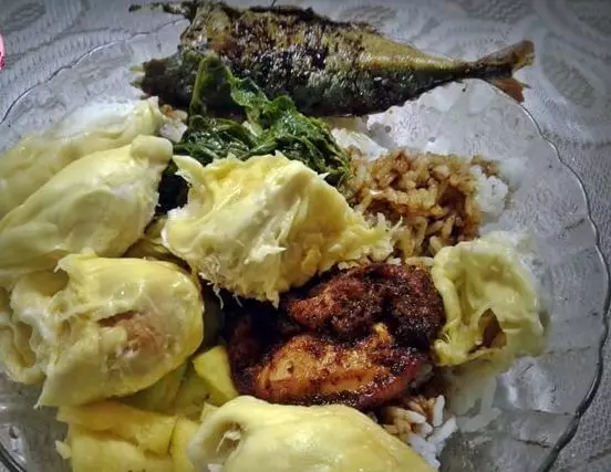 cara absurd nikmati durian Berbagai sumber