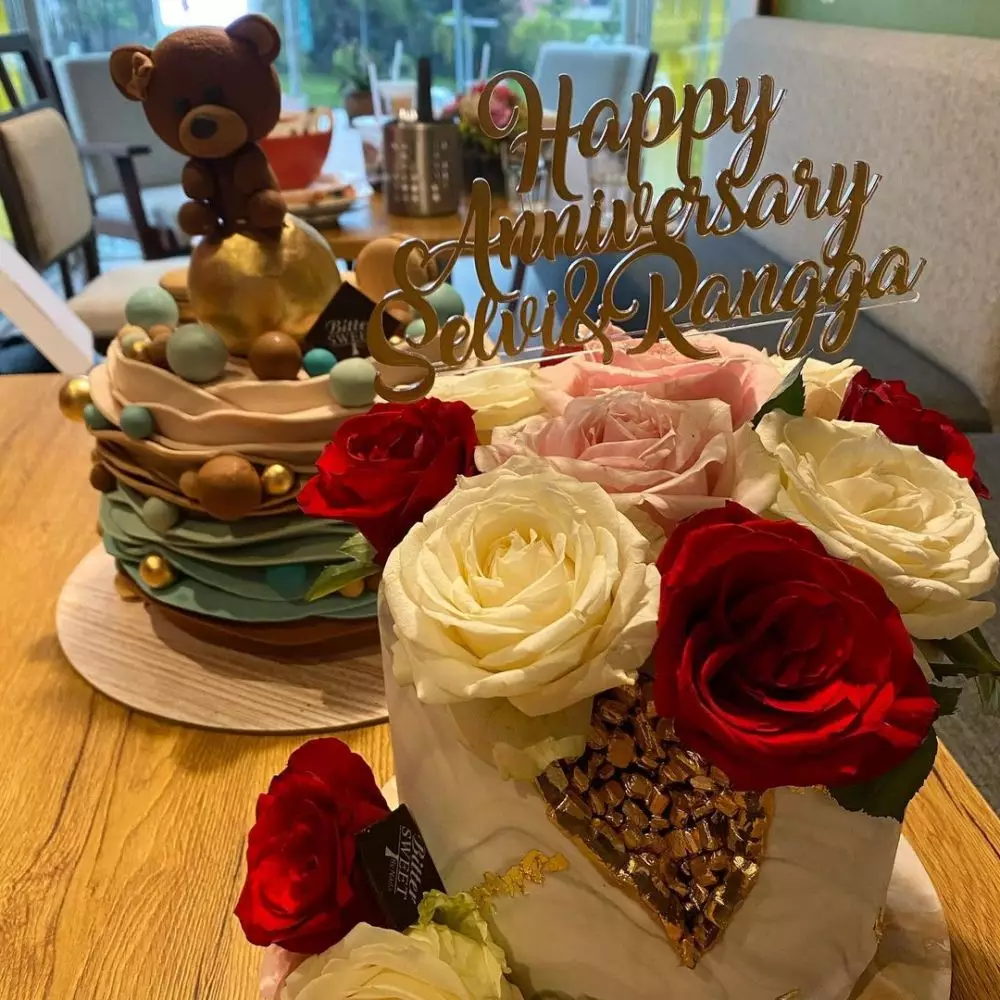 anniversary selvi kitty © Instagram anniversary selvi kitty © Instagram