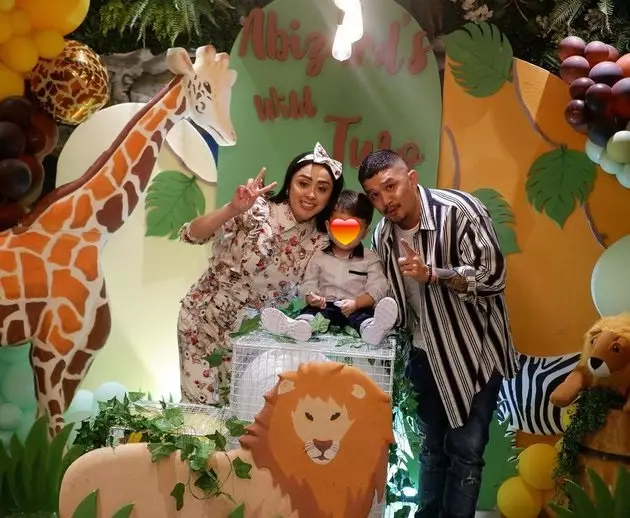 anniversary selvi kitty © Instagram anniversary selvi kitty © Instagram