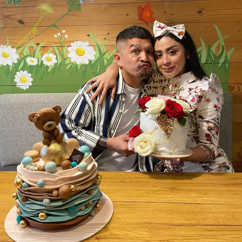 anniversary selvi kitty © Instagram anniversary selvi kitty © Instagram