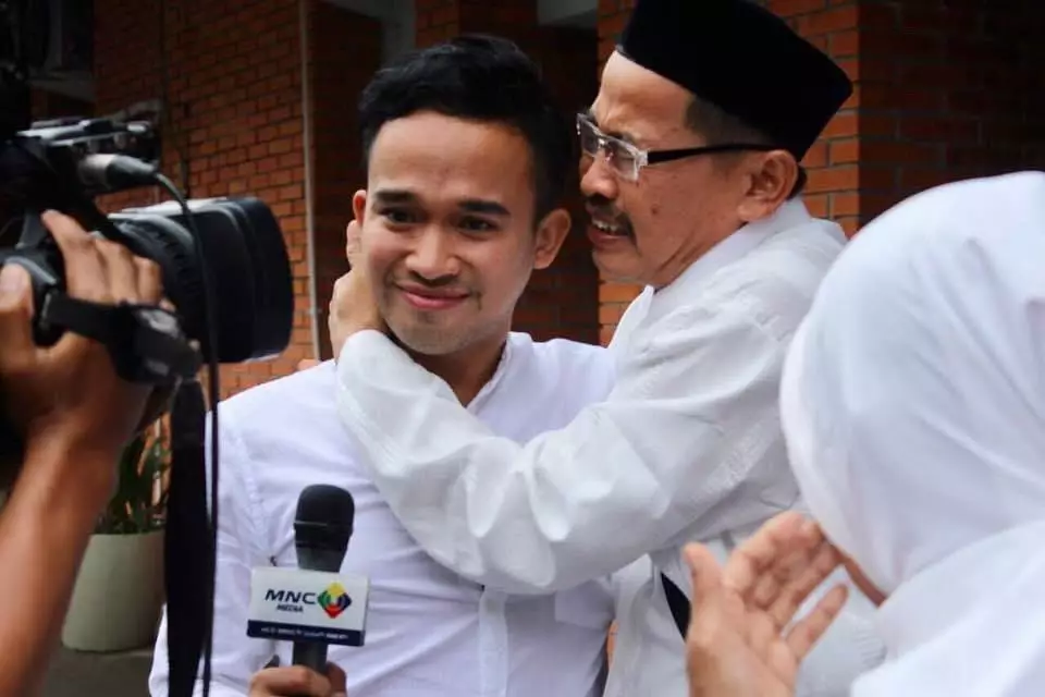 Potret kedekatan Anwar bareng orang tuanya Instagram