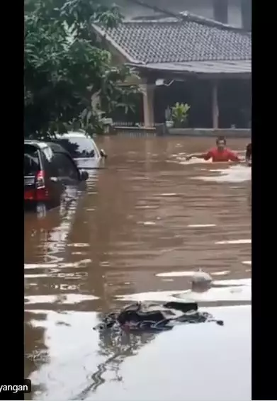 Banjir Jakarta 2021 © berbagai sumber Banjir Jakarta 2021 © berbagai sumber