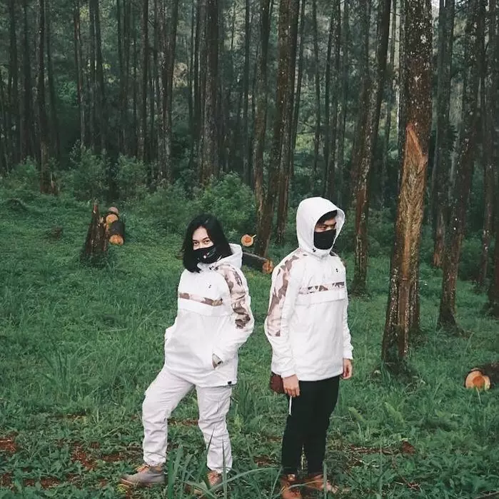 Reza Smash dan pacar baru © 2021 berbagai sumber Reza Smash dan pacar baru © 2021 berbagai sumber