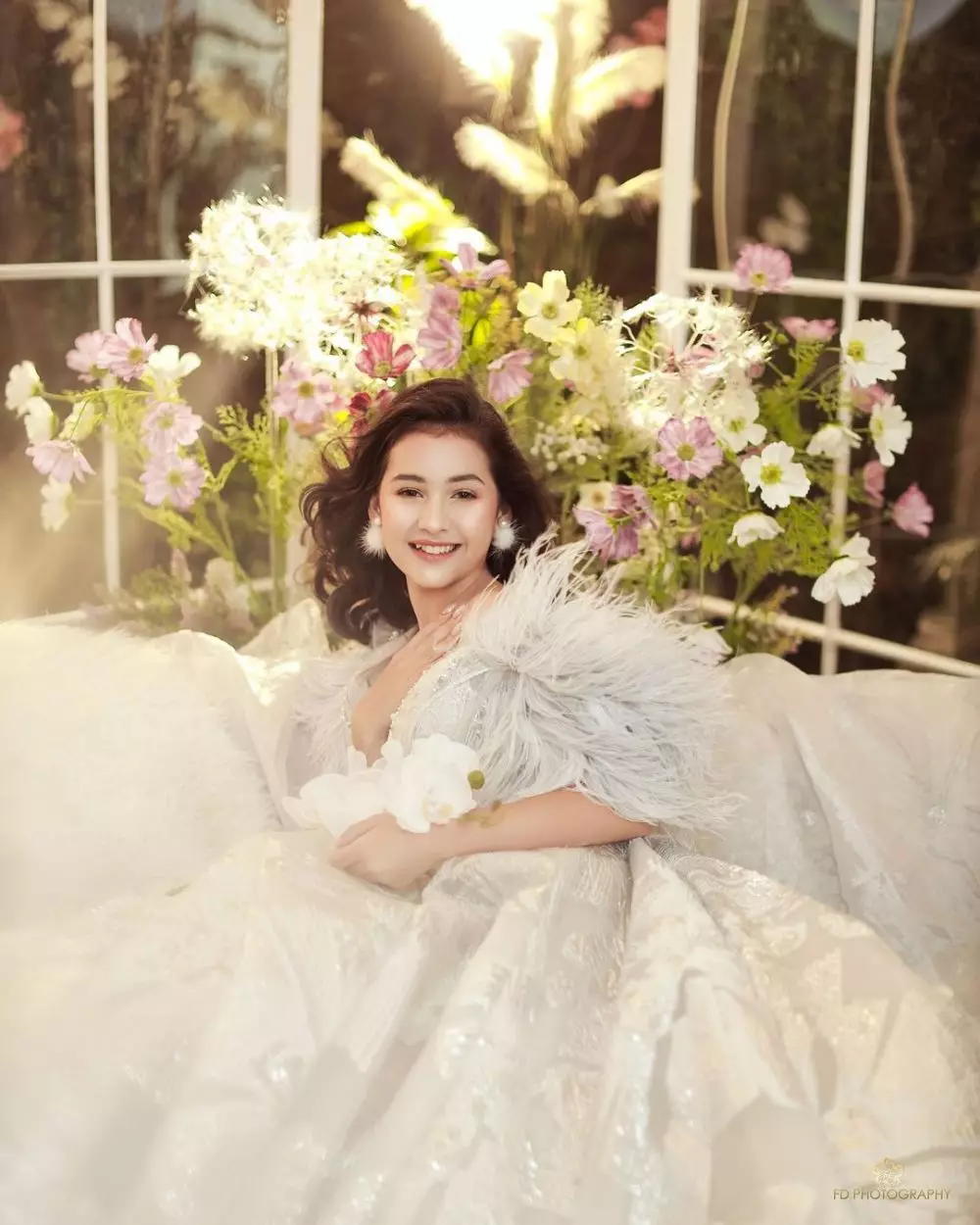 pemotretan Sandrinna gaun princess © 2021 berbagai sumber pemotretan Sandrinna gaun princess © 2021 berbagai sumber