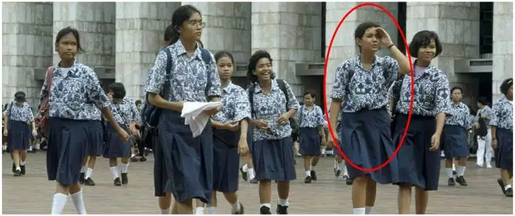 Viral foto siswi SMP di Masjid Istiqlal, kini jadi istri komedian top