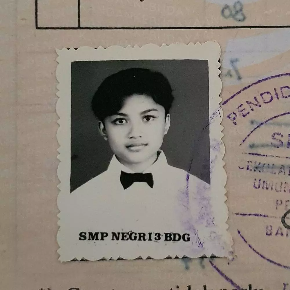 Potret masa muda Tina Talisa © 2021 Instagram