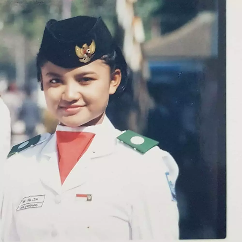 Potret masa muda Tina Talisa © 2021 Instagram