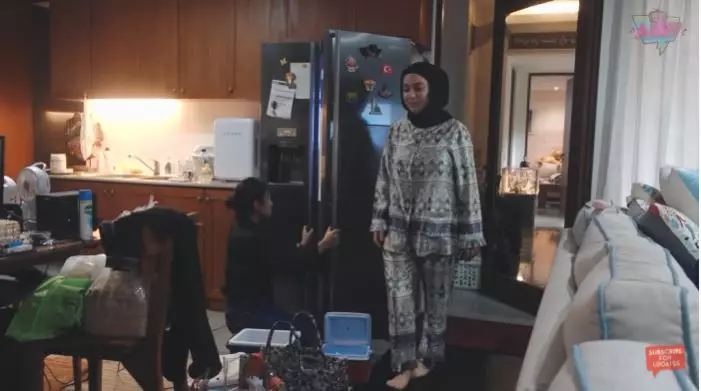 rumah Irish Bella kebanjiran © YouTube rumah Irish Bella kebanjiran © YouTube