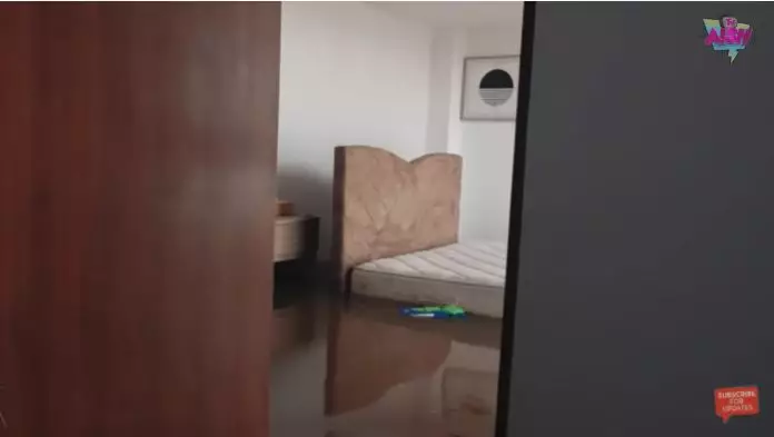 rumah Irish Bella kebanjiran © YouTube rumah Irish Bella kebanjiran © YouTube