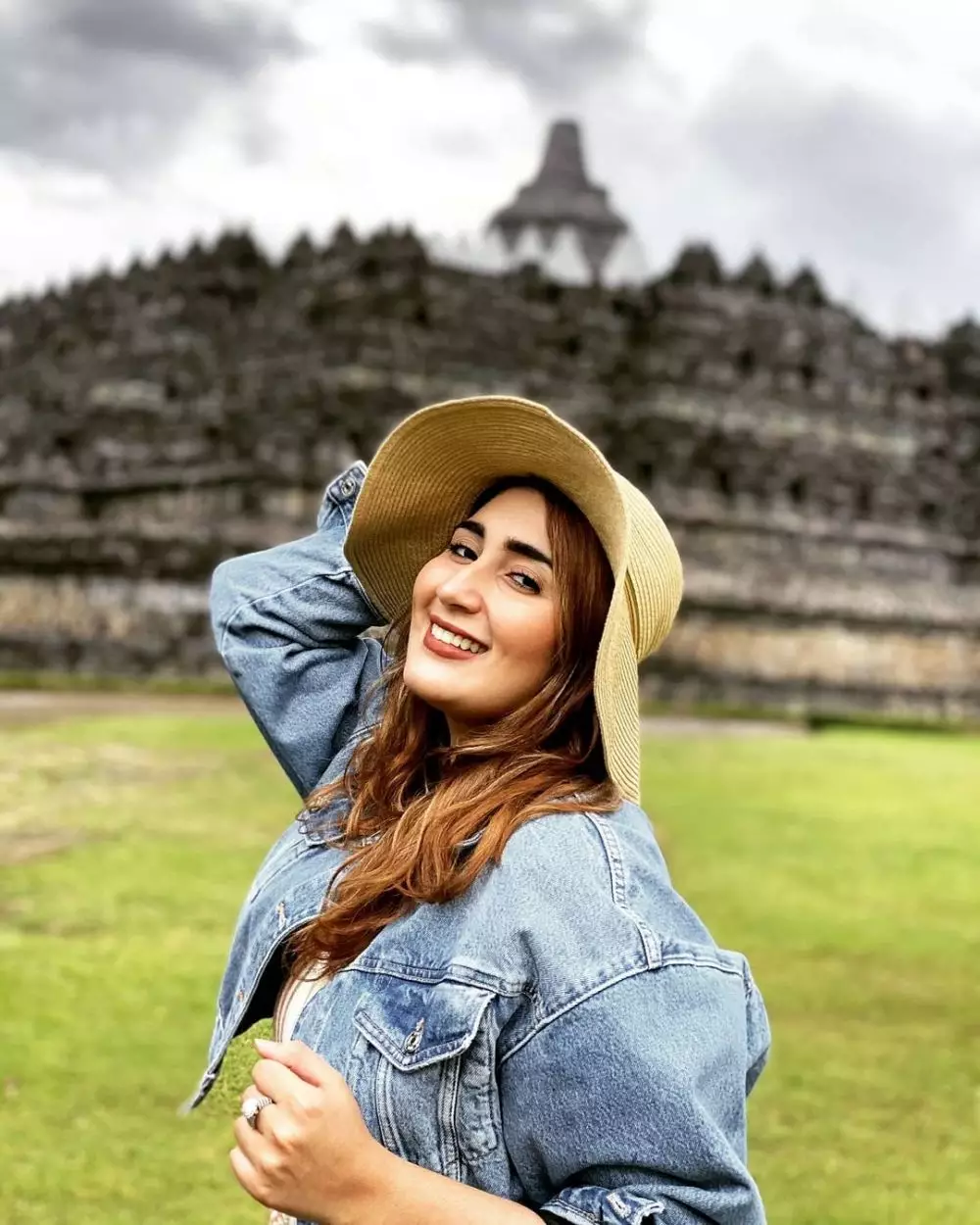 cewek popularitas seleb © Instagram