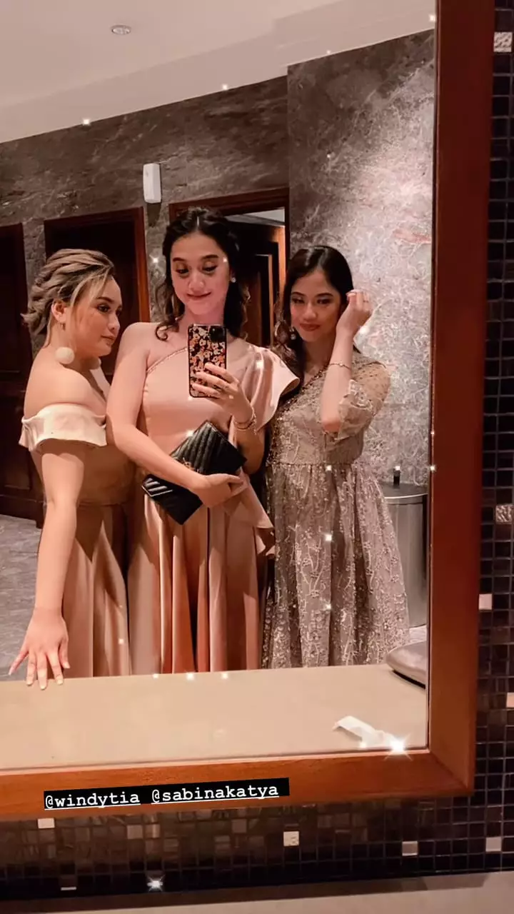 seleb hadiri pernikahan marcella daryanani © Instagram