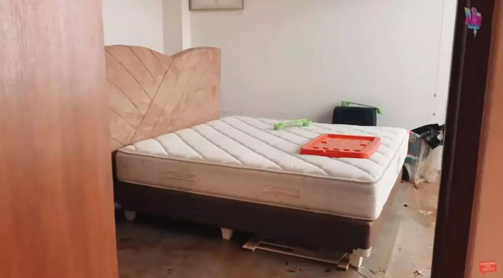 rumah Irish Bella usai surut © YouTube