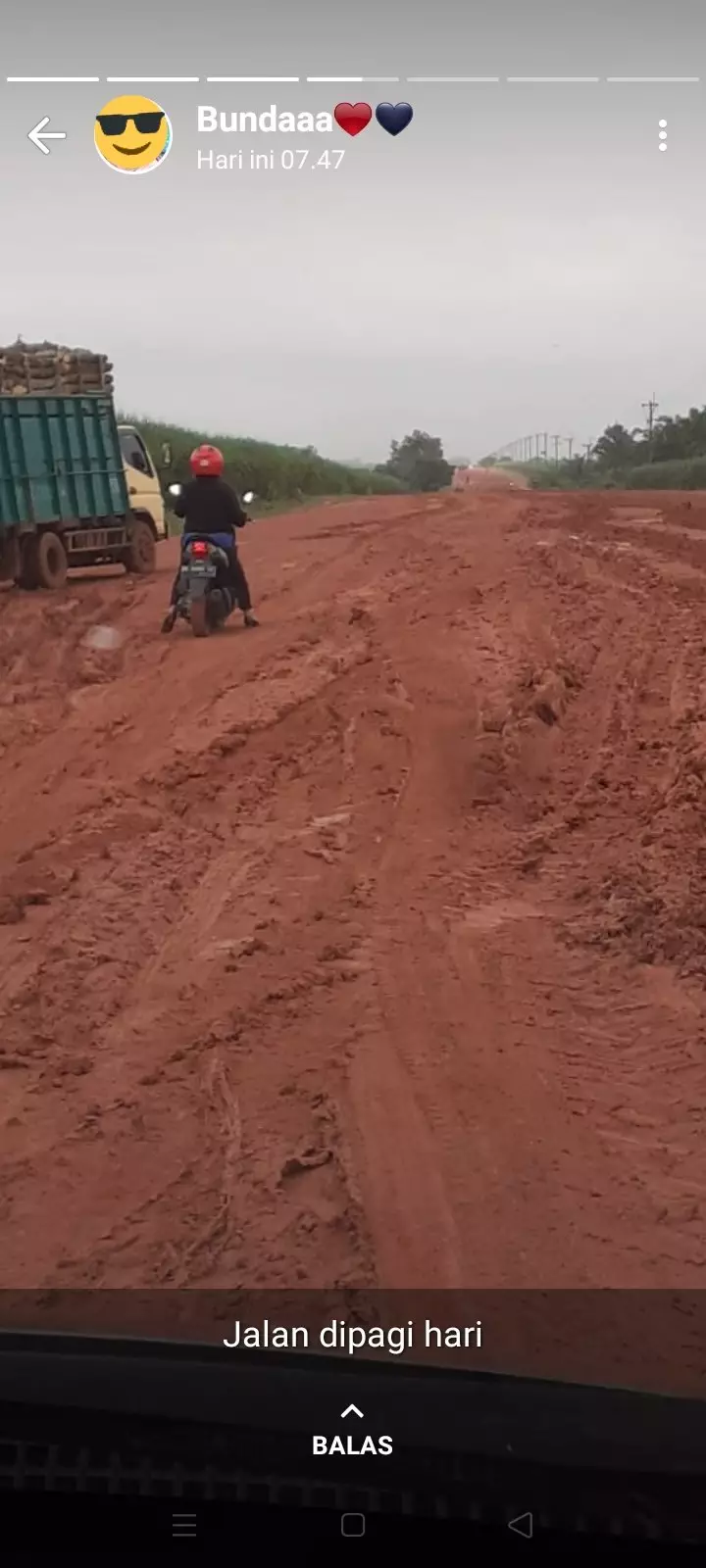 emak pamer kesibukan di WA © Berbagai Sumber emak pamer kesibukan di WA © Berbagai Sumber