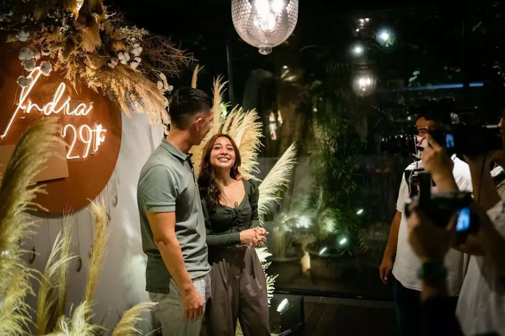 Momen perayaan ultah ke-29 suami Nikita Willy Instagram