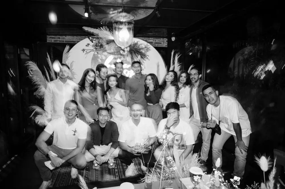 Momen perayaan ultah ke-29 suami Nikita Willy Instagram