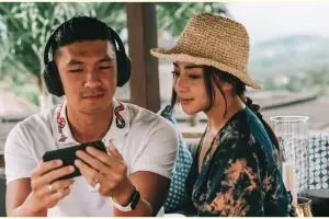8 Momen perayaan ultah ke-29 suami Nikita Willy, mewah dan meriah