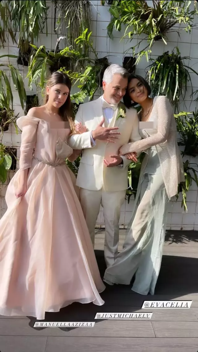 Momen Sophia Latjuba di pernikahan mantan suami © Instagram Momen Sophia Latjuba di pernikahan mantan suami © Instagram