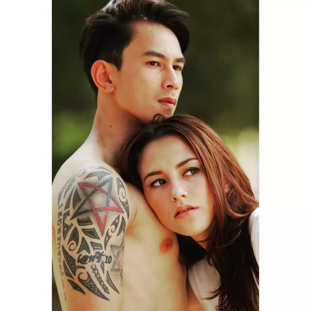 Potret Dahlia Poland saat bermakeup © 2021 brilio.net Potret Dahlia Poland saat bermakeup © 2021 brilio.net