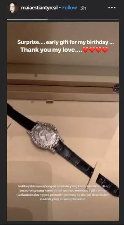 Seleb dapat kado ultah berlian dari suami Instagram 