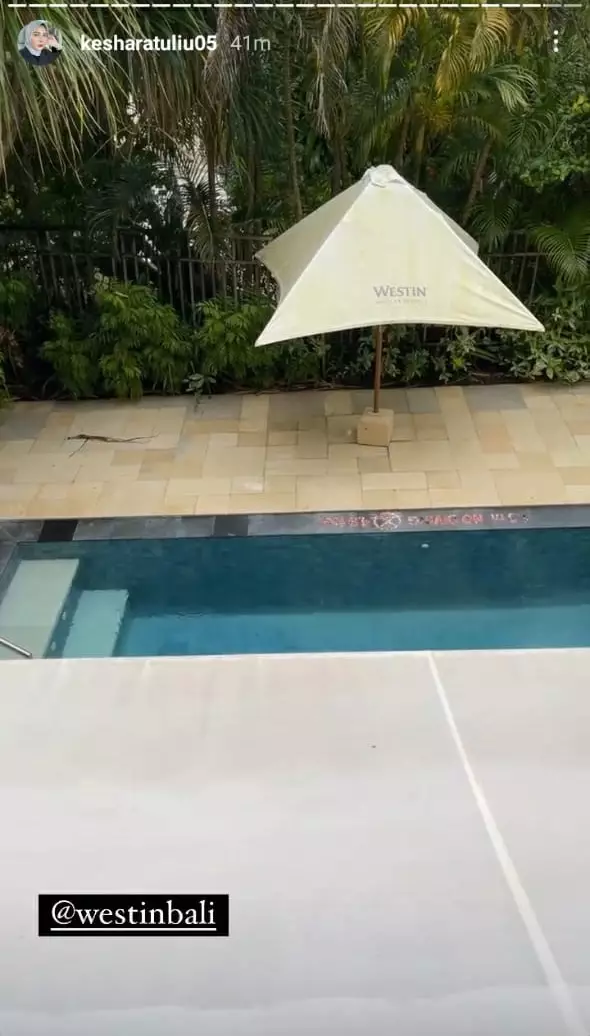 honeymoon Kesha Ratuliu © Instagram