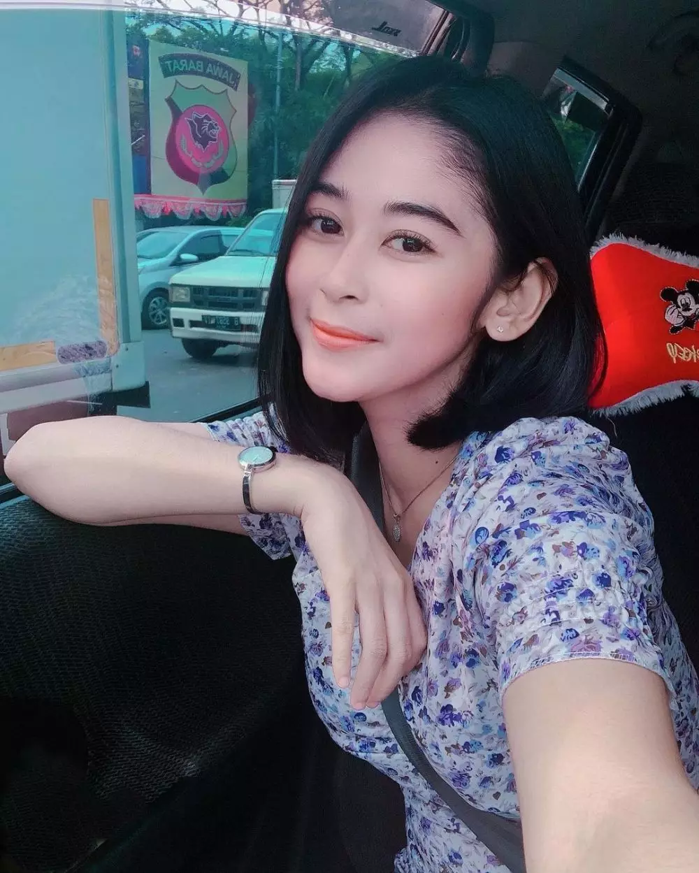 penjual bakso cantik © Instagram