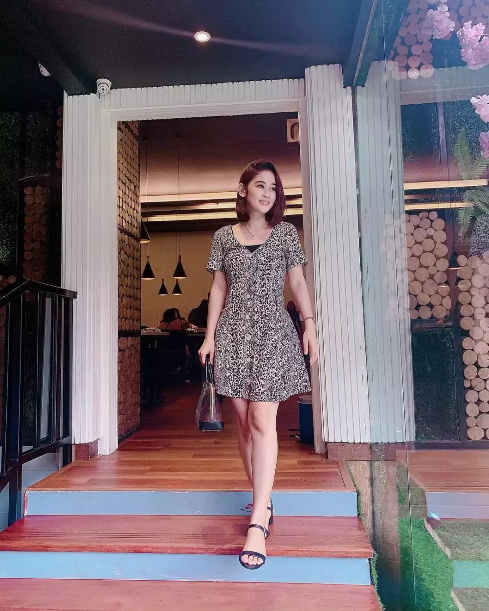 penjual bakso cantik © Instagram