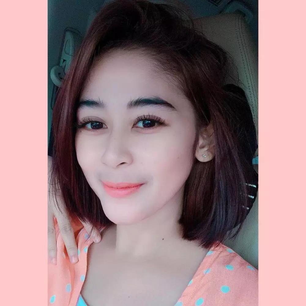 penjual bakso cantik © Instagram