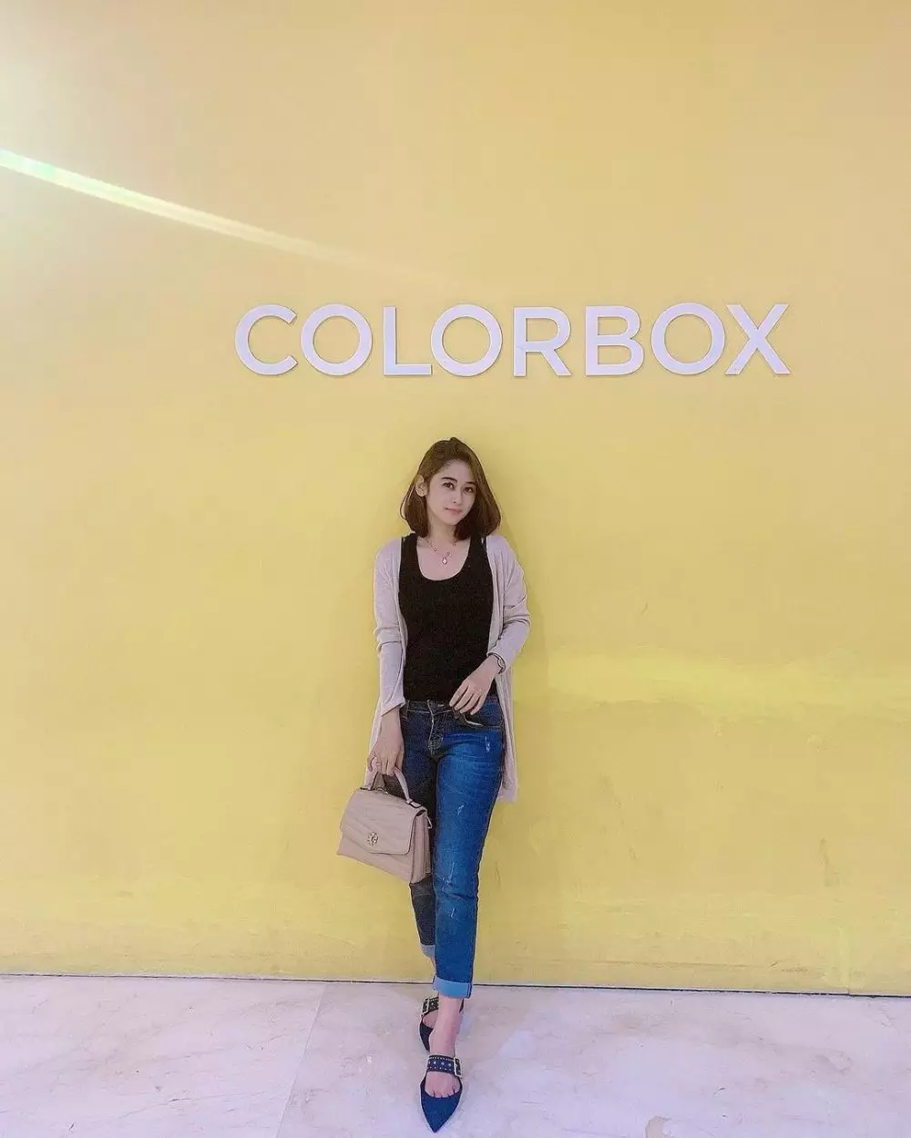 penjual bakso cantik © Instagram