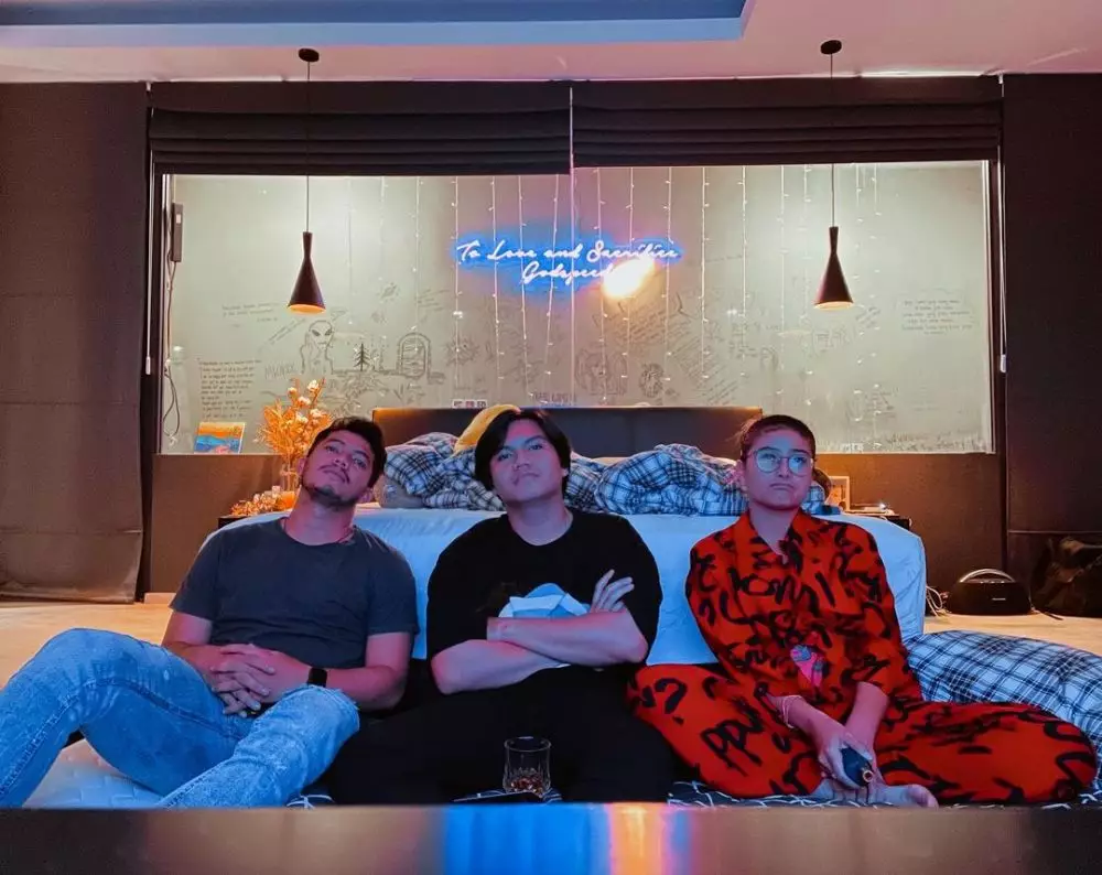 Karin dan Gangga akrab © Instagram