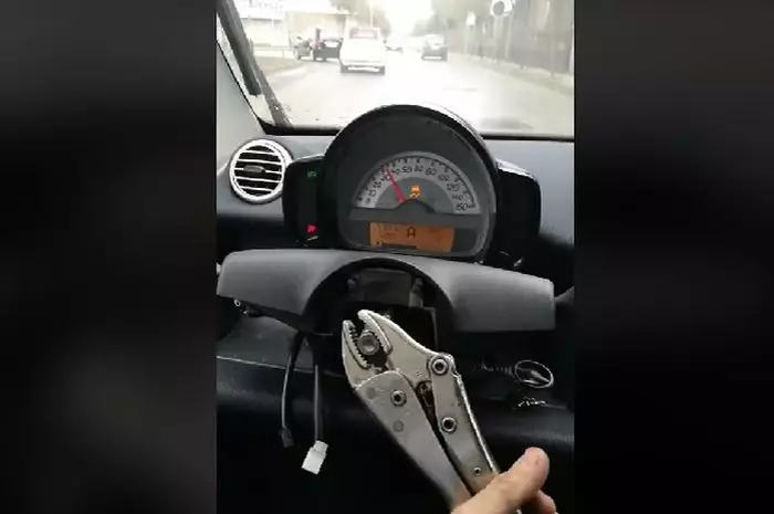 bentuk stir nyeleneh Berbagai sumber bentuk stir nyeleneh Berbagai sumber