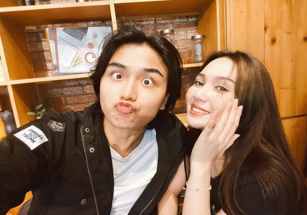 10 pasangan anak langit © Instagram