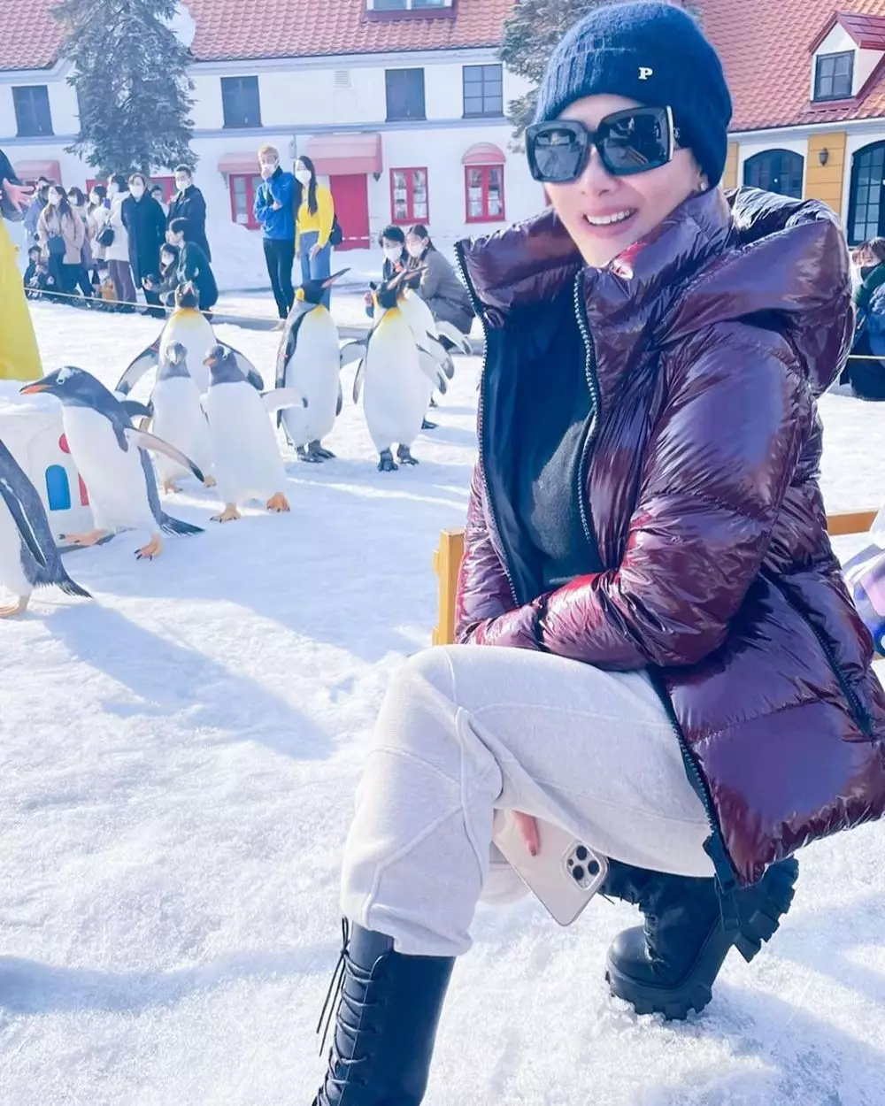 Syahrini lihat penguin © Instagram