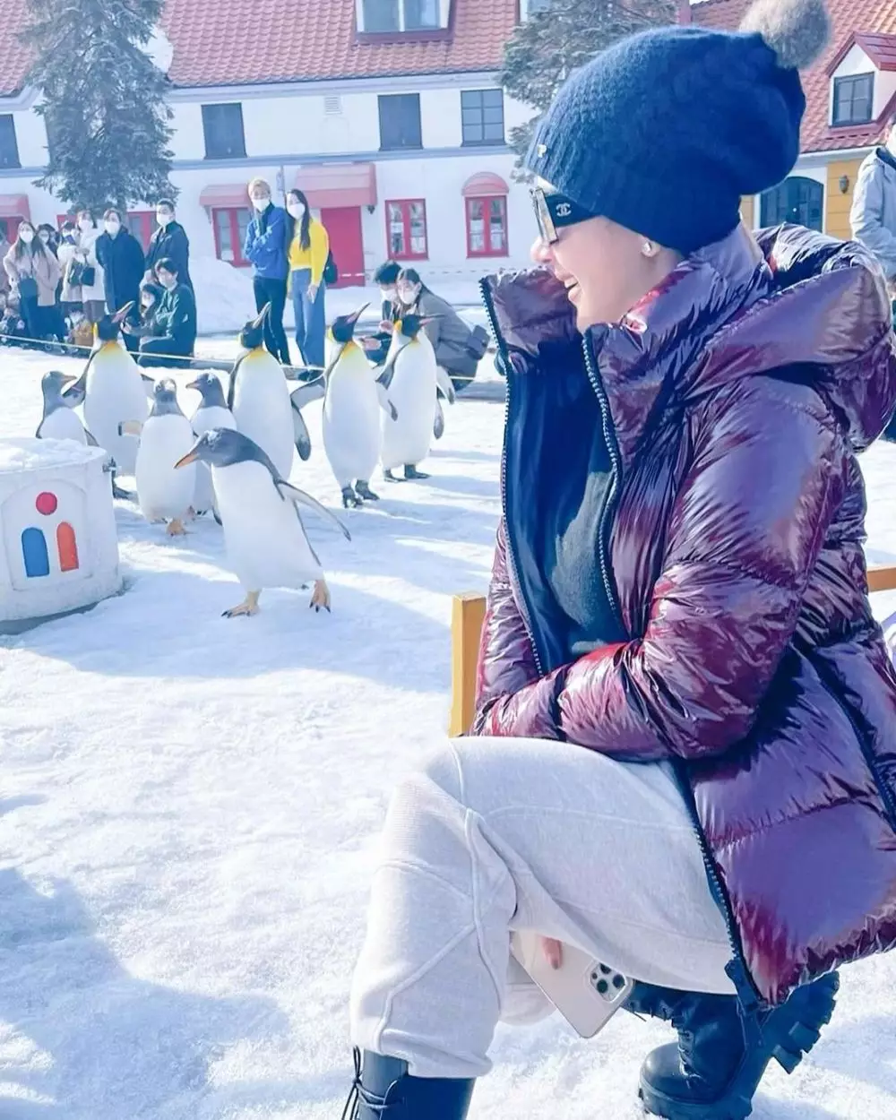 Syahrini lihat penguin © Instagram