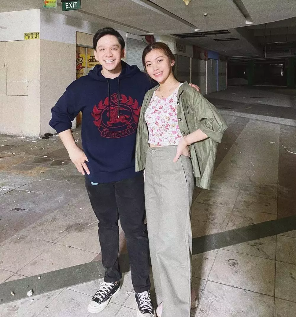 Potret kebersamaan Jordi Onsu dan Frislly Herlind © Instagram