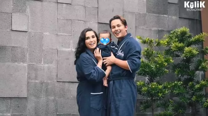 pemotretan keluarga Ussy & Andhika Pratama © 2021 brilio.net