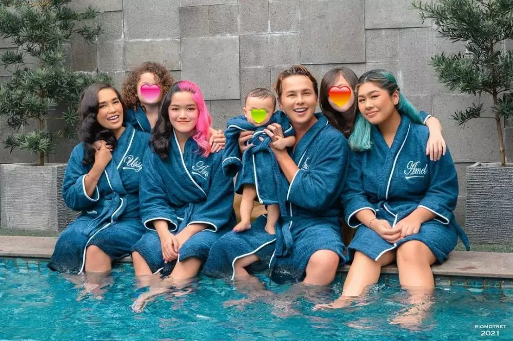 pemotretan keluarga Ussy & Andhika Pratama © 2021 brilio.net