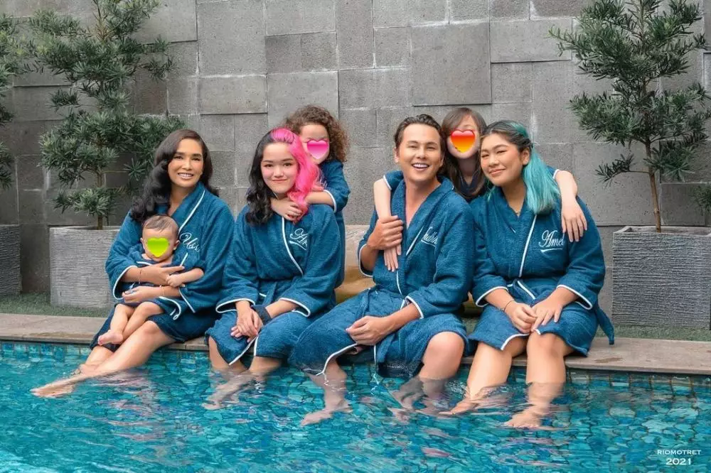 pemotretan keluarga Ussy & Andhika Pratama © 2021 brilio.net