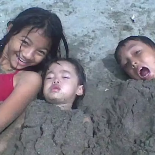 Potret masa kecil Glenca Chysara © 2021 brilio.net