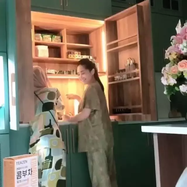 lemari rahasia Nagita © 2021 brilio.net lemari rahasia Nagita © 2021 brilio.net