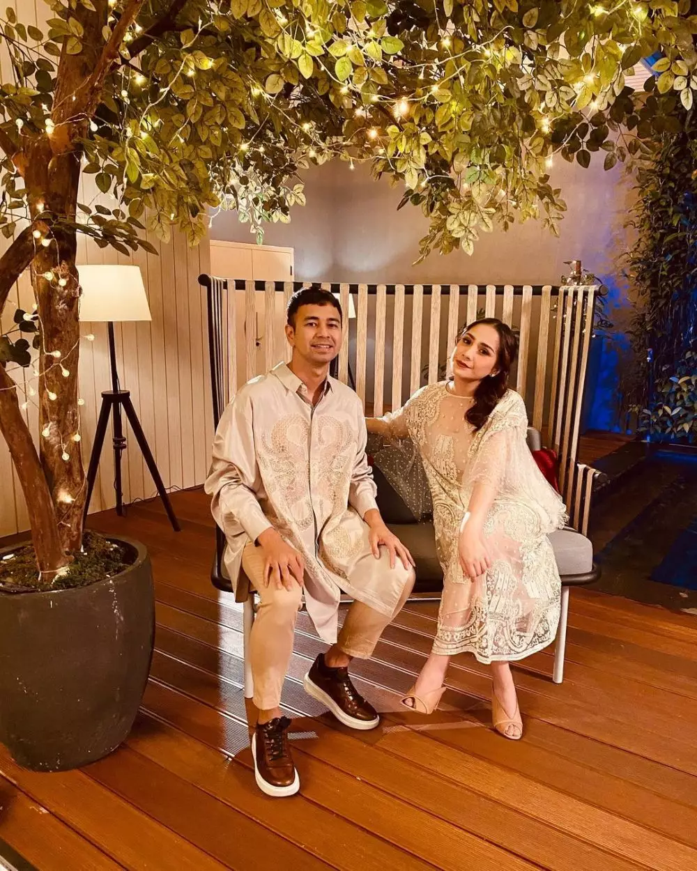 Gaya Nagita Slavina kondangan © Instagram