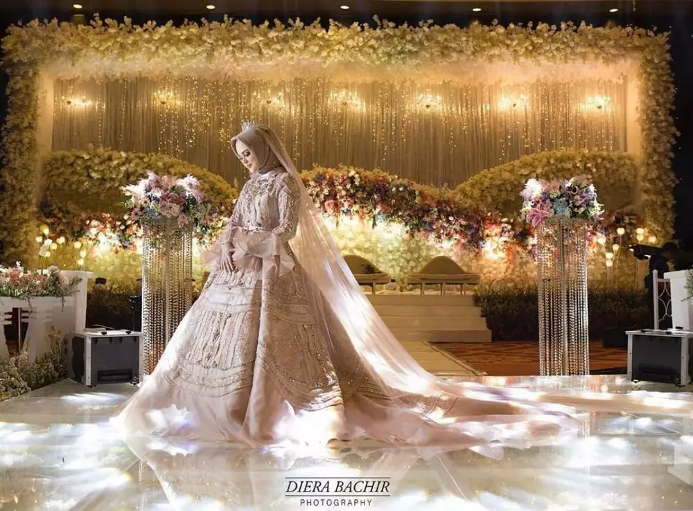 Pesinetron nikah pakai gaun princess © Instagram
