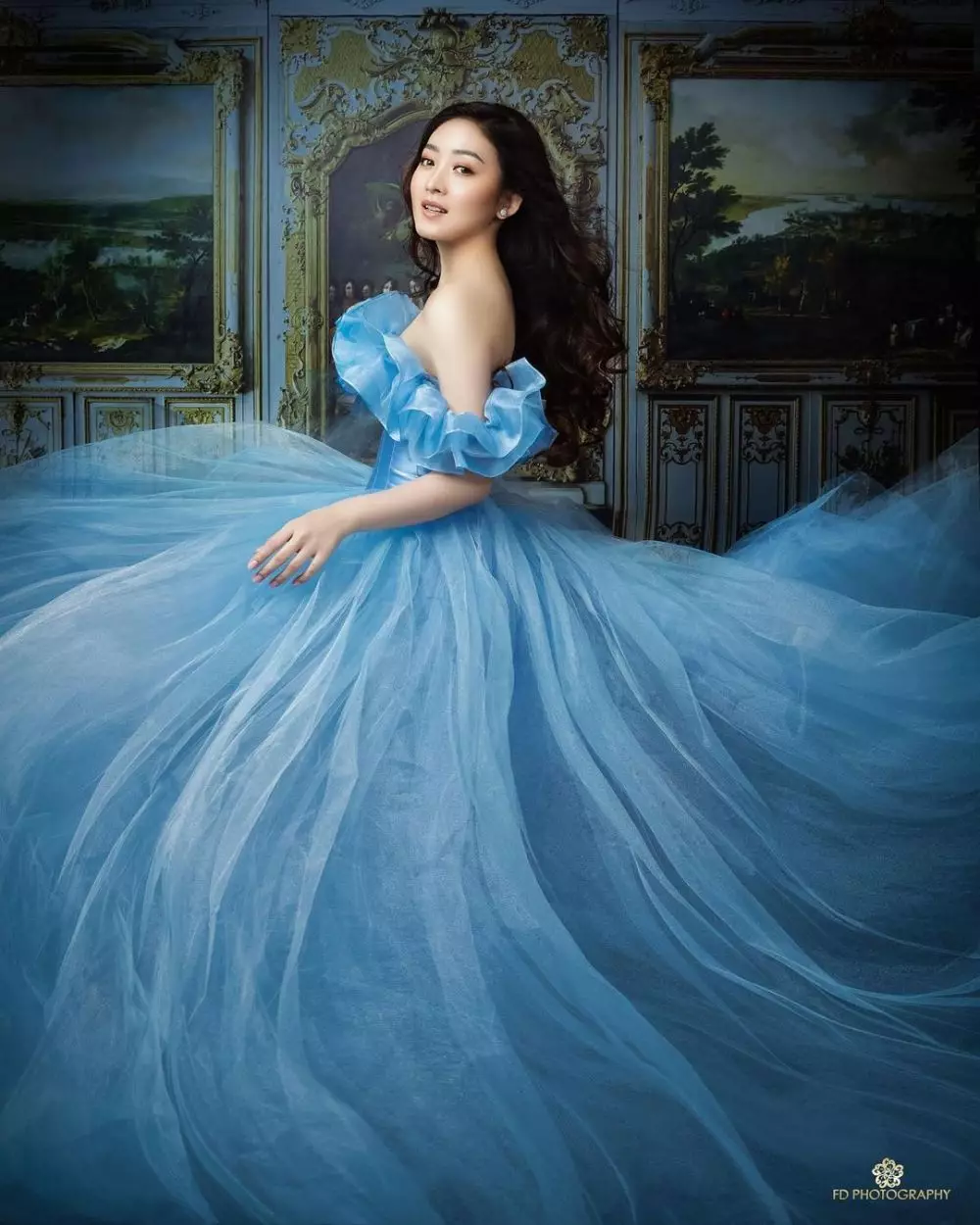 pesinetron saat jadi putri Disney Instagram