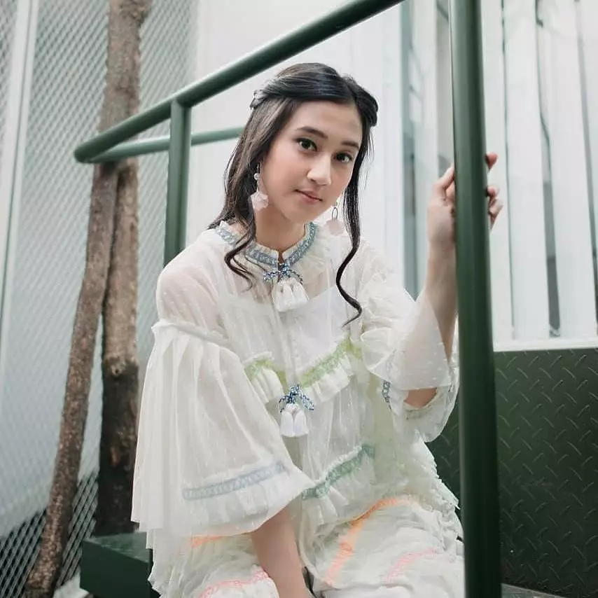 pemotretan Keisya Idol berbagai tema © 2021 brilio.net pemotretan Keisya Idol berbagai tema © 2021 brilio.net