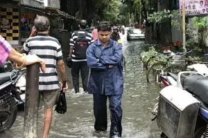 Modal mainan anak-anak, solusi cegah banjir masuk rumah ini keren